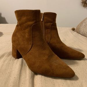 Lulu’s Brown Suede Pointed Toe Booties